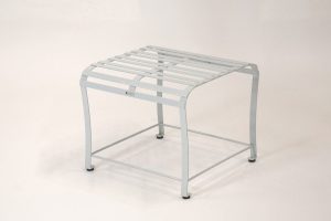 wetterfester Beistelltisch aus Edelstahl für den Garten und Wohnbereich, pulverbeschichteter Sidetable im schlichtem und modernem Design, ganzjährig benutzbar