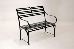 Witterungsbeständige 2er/ 3er Gartenbank aus Edelstahl für den Garten, die zeitlose Eleganz und Langlebigkeit wurde handgefertigt in Deutschland mit Pulverbeschichtung