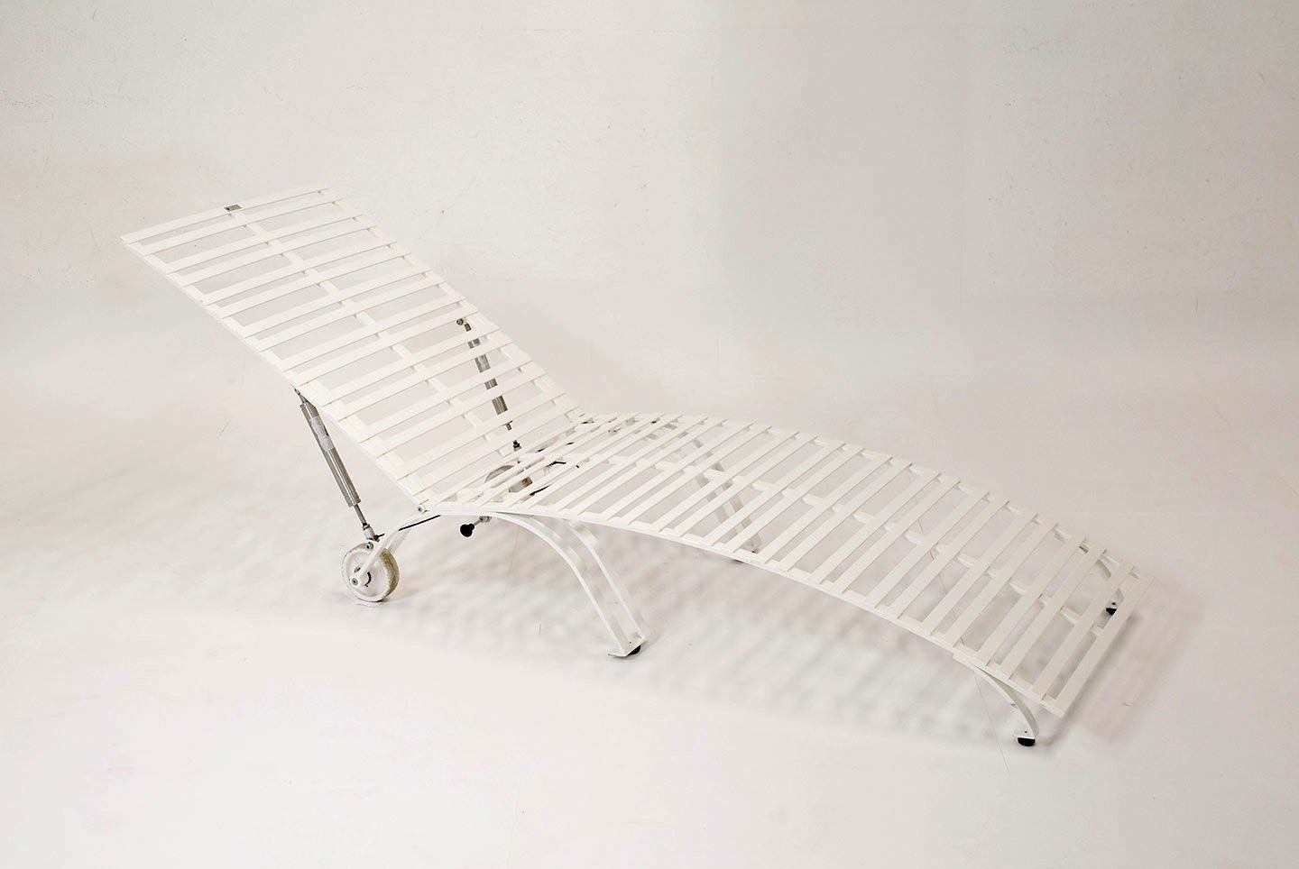 witterungsbeständig Edelstahl Sonnenliege für den Garten, Terrasse oder Strand, mit gewölbter Liegefläche, das ganze Jahr über benutzbar auch im Winter