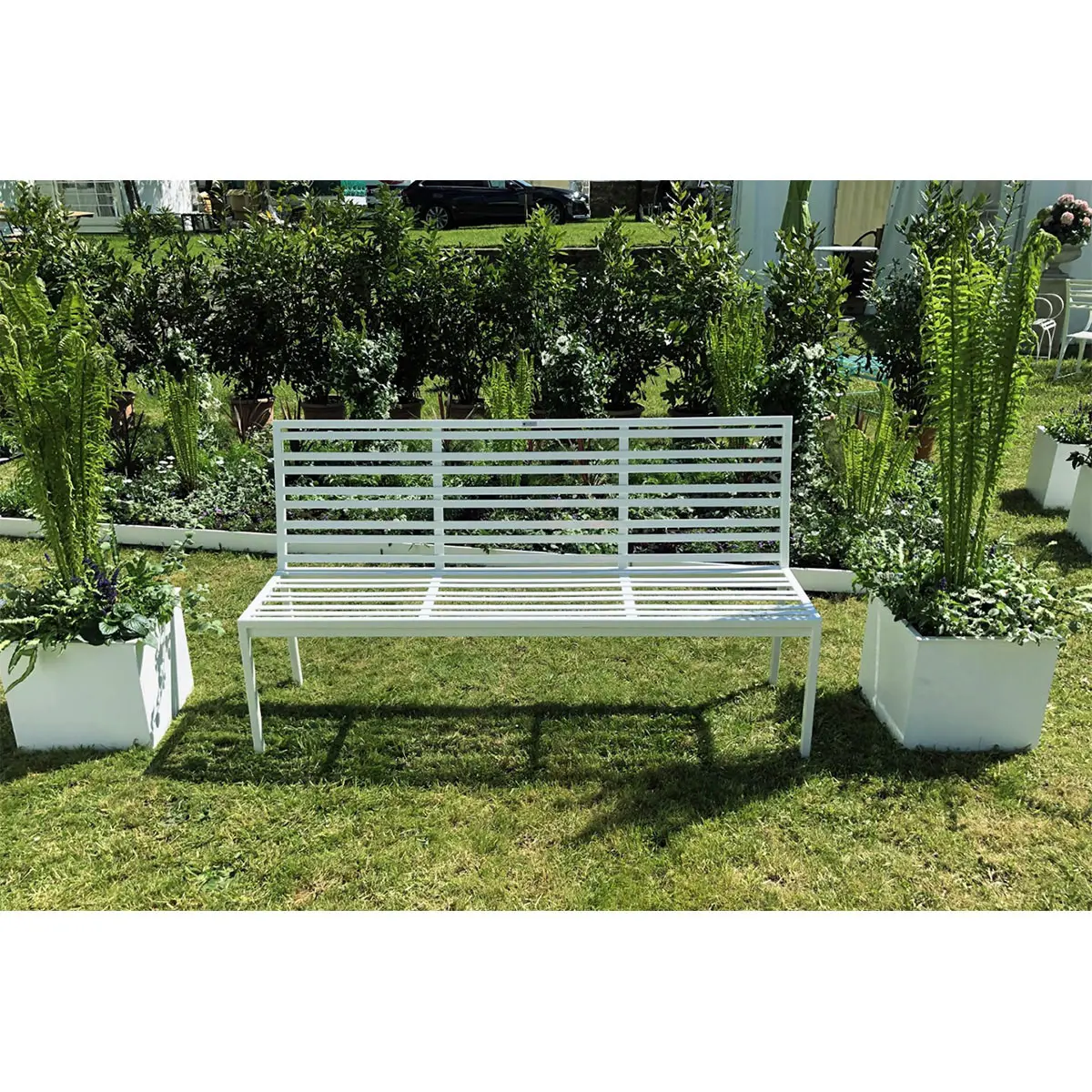 Edelstahl Gartenbank Grand Plaza in weiß