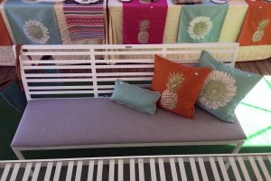 Auflagen und Kissen zur Edelstahl Gartenbank Grand Plaza