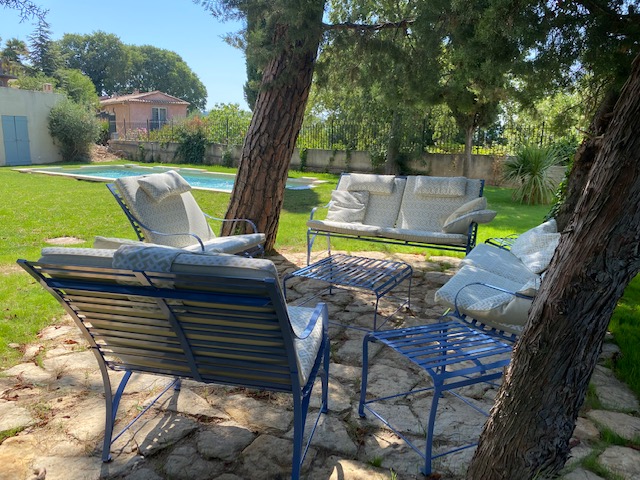 Blick in den gräflichen Garten mit La Sedia Gartenmöbeln